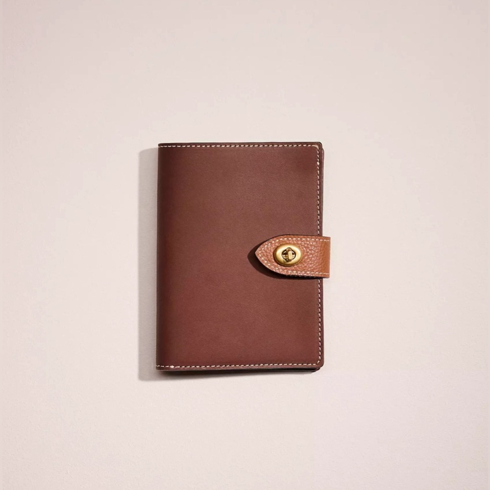 COACH Passport Case “Remade”Limited Made Beautiful 🤩